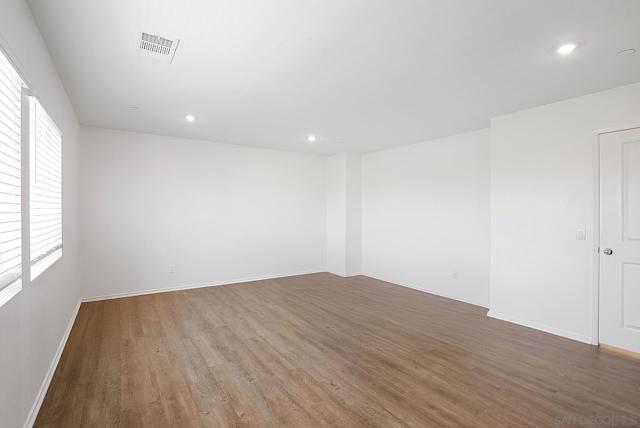 1428 Wild Prairie Way, Hemet CA: https://media.crmls.org/mediaz/cae9b685-018a-4791-9c9a-9ac8abf58a58.jpg