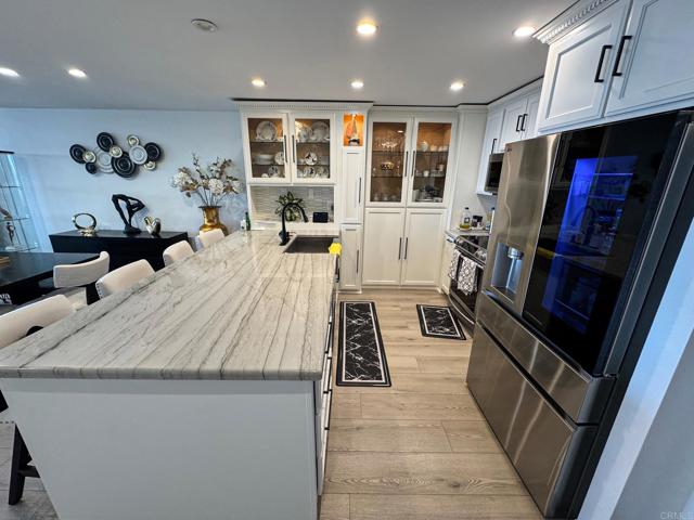 Detail Gallery Image 6 of 40 For 2500 Torrey Pines Road #902,  La Jolla,  CA 92037 - 2 Beds | 2 Baths