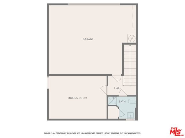 1119 23rd Street, Santa Monica CA: https://media.crmls.org/mediaz/caeafd5b-4d6b-4bf2-abc4-4fc8eedfd410.jpg