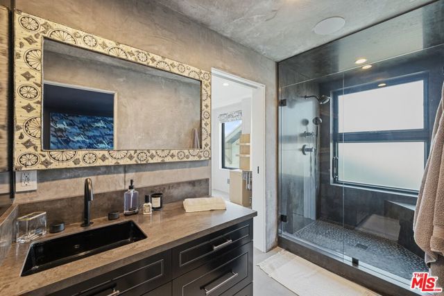 15 Reef Street, Marina del Rey CA: https://media.crmls.org/mediaz/caeb1436-aca1-471c-836f-4b176d138774.jpg