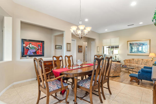 80610 Prestwick Place, Indio CA: https://media.crmls.org/mediaz/caec19d7-7870-4ea3-9ce2-36357d04c6ac.jpg