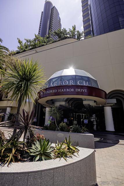 100 Harbor Drive, San Diego CA: https://media.crmls.org/mediaz/caeca064-7695-40f6-86b4-ce0df8ae1a34.jpg