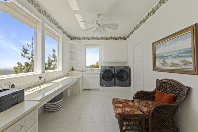 Image 33 of 60 For 16555 Charles Otter Dr