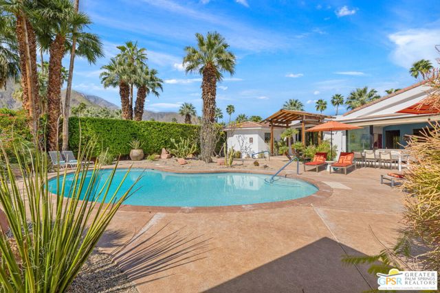 Image 33 of 57 For 311 Via Sol  