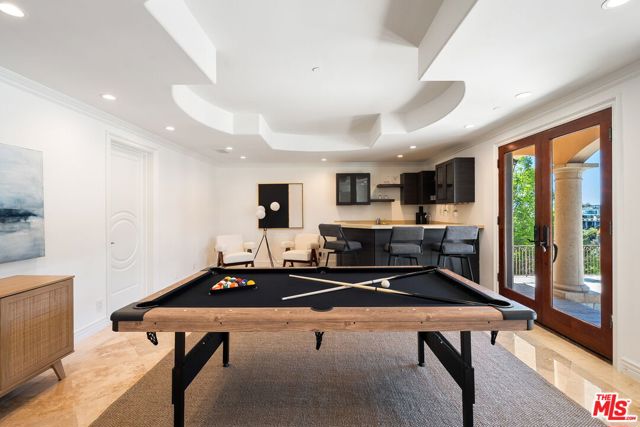 8027 Floral Avenue, Los Angeles CA: https://media.crmls.org/mediaz/caeda6a3-c2c6-4859-b707-2c29eea2beee.jpg