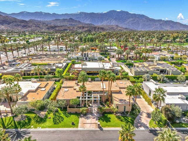 28 Sun Ridge Circle, Rancho Mirage CA: https://media.crmls.org/mediaz/caf0476a-1da8-4f39-b1bb-420e0a6013ee.jpg