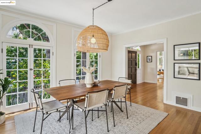 6051 MARGARIDO Dr, Oakland CA: https://media.crmls.org/mediaz/caf078bf-9a85-492a-8abb-e1543380b6bb.jpg
