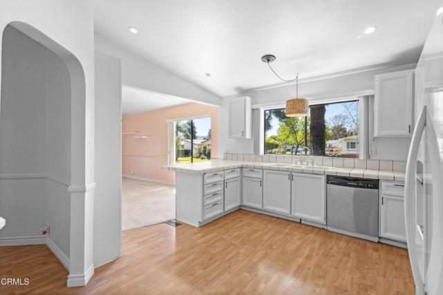 Detail Gallery Image 4 of 42 For 975 W Telegraph Rd #77,  Santa Paula,  CA 93060 - 3 Beds | 2 Baths