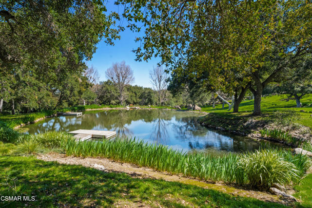 1464 Hidden Valley Road, Thousand Oaks CA: https://media.crmls.org/mediaz/caf0b36b-6294-4d46-981f-c4e7def3f546.jpg