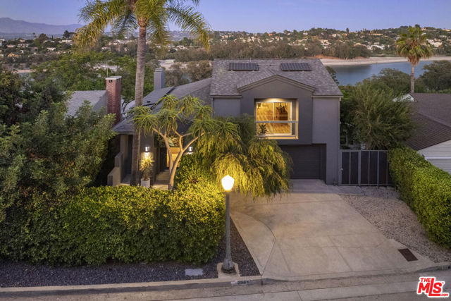 2264 Moreno Drive, Los Angeles CA: https://media.crmls.org/mediaz/caf17438-3097-4edf-932a-bcefdec728c2.jpg