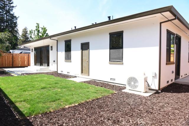 95 Centre Street, Mountain View CA: https://media.crmls.org/mediaz/caf1d5a7-ed7b-4752-9ec0-ef8fe3932c8e.jpg
