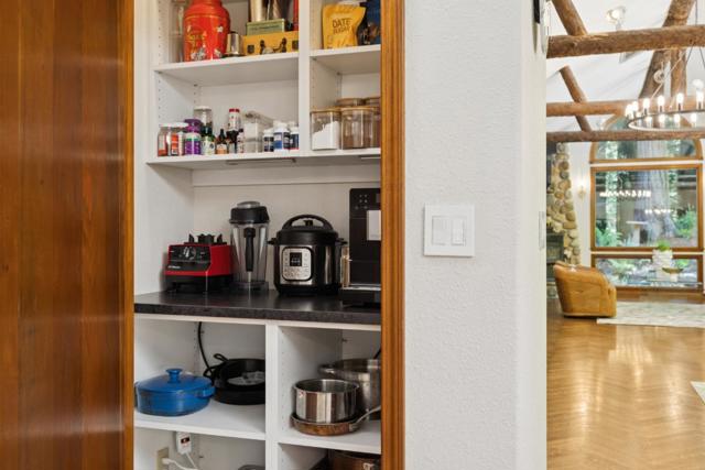 23110 Old Santa Cruz Highway, Los Gatos CA: https://media.crmls.org/mediaz/caf28411-202f-4b81-b5a1-741edcbd0e86.jpg