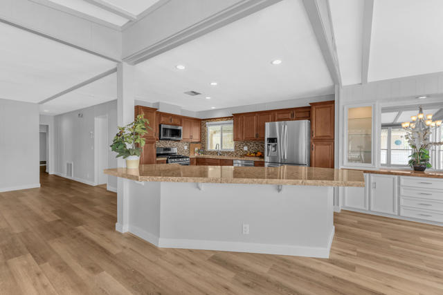 Image 35 of 58 For 74592 Nevada Circle