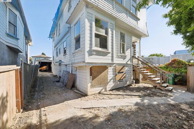 Image 10 of 48 For 1291 55th St