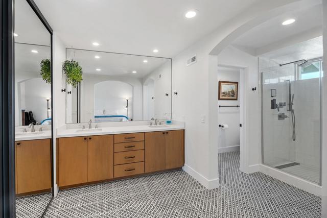 16396 Avenida Suavidad, San Diego CA: https://media.crmls.org/mediaz/caf2c4c7-c9e4-4bdb-9a39-59d618e2dc83.jpg