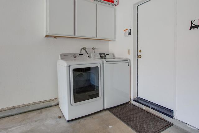 427 Conifer Glen, Escondido CA: https://media.crmls.org/mediaz/caf2eecd-5ef7-4935-ab96-5f60e9fe3e3b.jpg