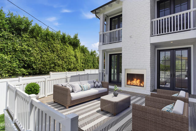 5 Bed Home for Sale in Los Angeles, California
