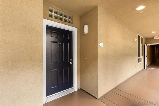 1465 C St, San Diego CA: https://media.crmls.org/mediaz/caf315b5-4a8c-408b-9782-b4a628d65e80.jpg
