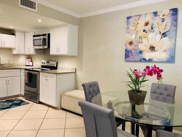 2225 Woodside Street,  CA: https://media.crmls.org/mediaz/caf33206-6a85-4d79-b37c-b561e5740d85.jpg