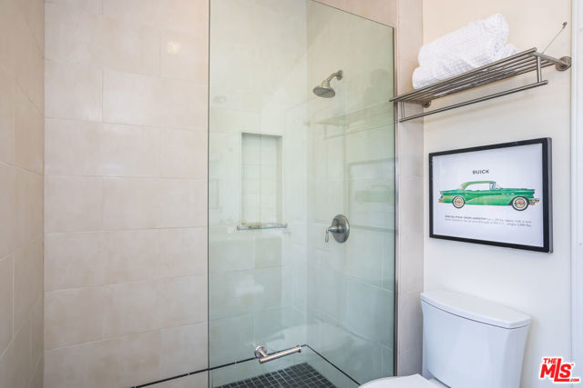 941 N Norman Place, Los Angeles CA: https://media.crmls.org/mediaz/caf421d6-7ee7-44ad-9ec5-e9344d1c6251.jpg
