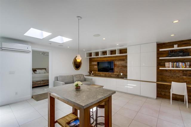 Image 1 of 18 For 121 Sierra Unit B