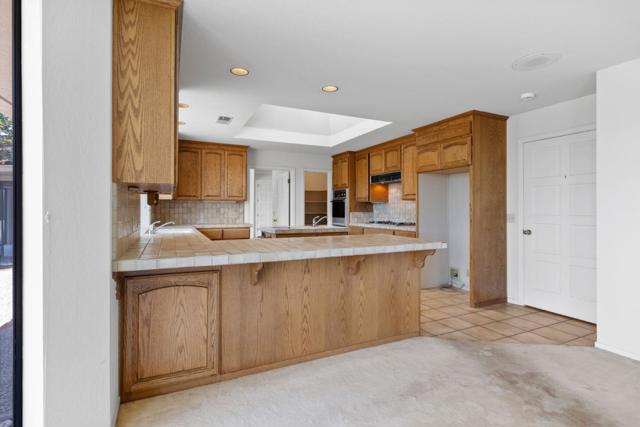 1091 Valley View Court, Los Altos CA: https://media.crmls.org/mediaz/caf6afcc-b0f8-48a8-98a6-8cece813facc.jpg