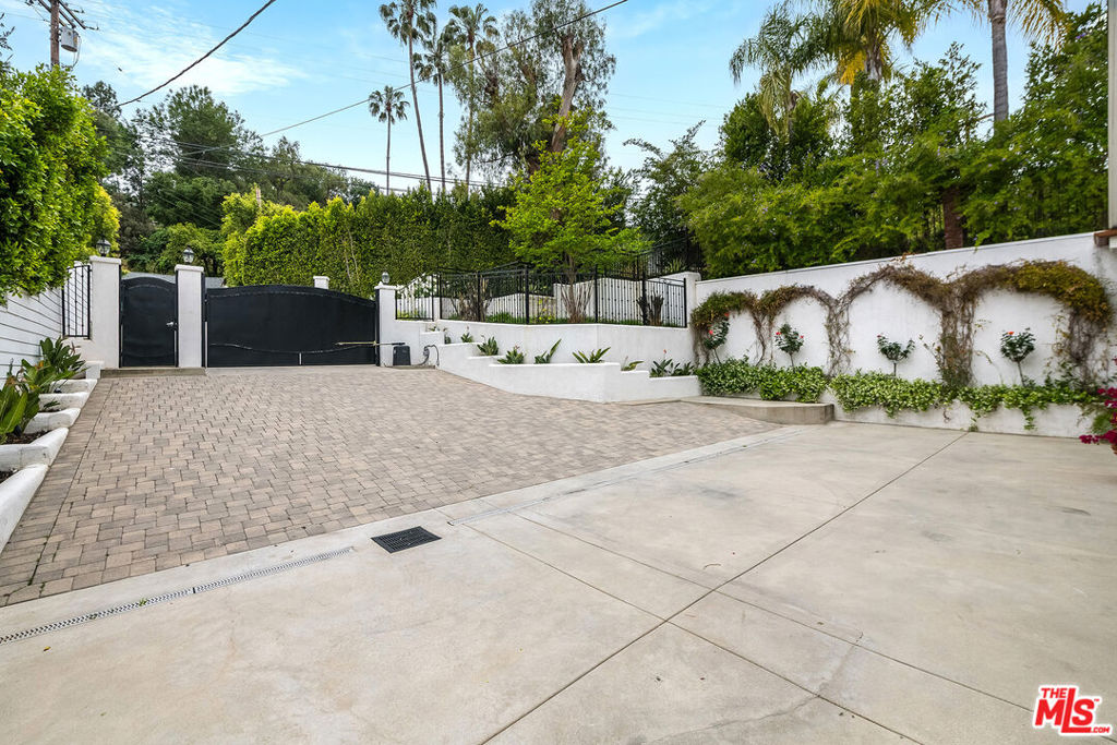 14539 Valley Vista BoulevardSherman Oaks img 28