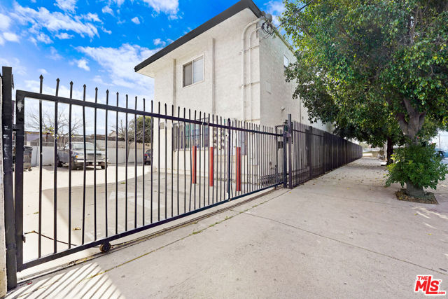 Image 16 of 18 For 10028 San Fernando Road