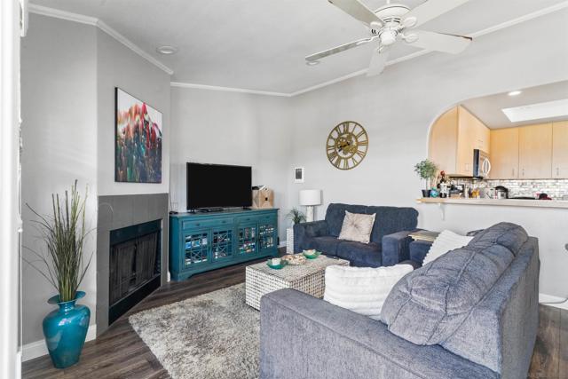 2235 Linwood St, San Diego CA: https://media.crmls.org/mediaz/cafa7046-f328-49cc-a1a5-966cdaaa1524.jpg