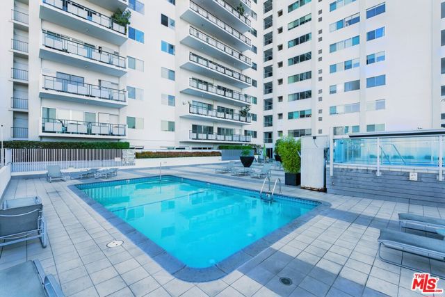 1155 N La Cienega Boulevard, West Hollywood CA: https://media.crmls.org/mediaz/cafabb40-0303-4f04-b4a2-30e8a18c97c0.jpg