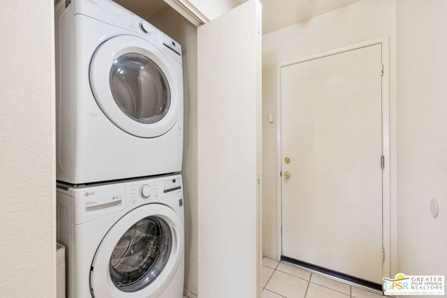 41387 Princeville Lane, Palm Desert CA: https://media.crmls.org/mediaz/cafb0861-1a3e-4984-a41c-aa0fbdb102b5.jpg