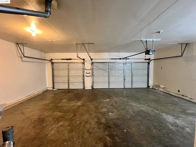 1371 Brooktrail Dr, Pittsburg CA: https://media.crmls.org/mediaz/cafb8f35-f070-4a59-a785-8294f1498e98.jpg