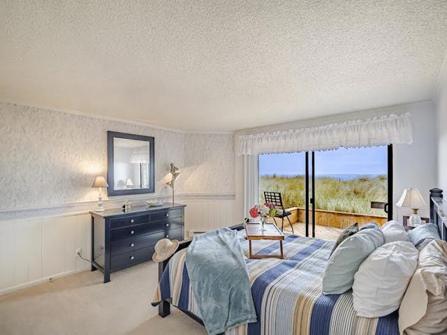101 Shell Drive, La Selva Beach CA: https://media.crmls.org/mediaz/cafcbbde-4718-47ab-99aa-25a5892b4a2a.jpg