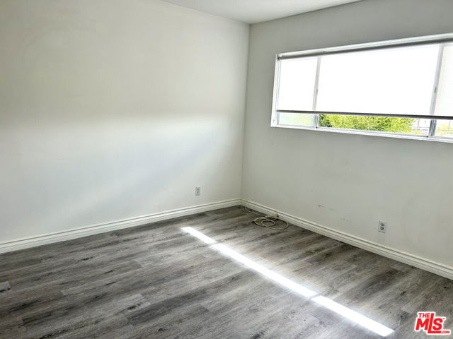 1440 Reeves Street, Los Angeles CA: https://media.crmls.org/mediaz/cafd198b-1e03-4ddb-ac14-12165ad0dc18.jpg