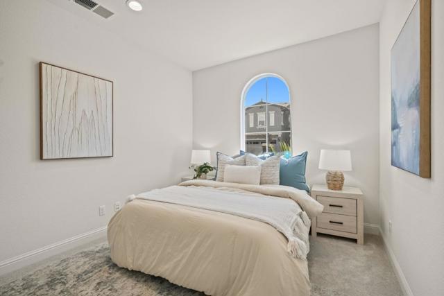 29732 Cantera Drive, Hayward CA: https://media.crmls.org/mediaz/cafd2fb1-fff7-44a9-be90-d13f40096f51.jpg