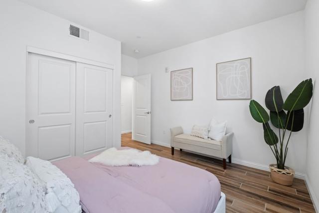 1452 Lavender Loop, Milpitas CA: https://media.crmls.org/mediaz/cafdc110-8bd3-414f-a238-452158e8f2fb.jpg
