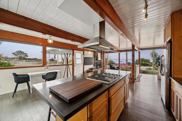 990 Avenue Alhambra, Half Moon Bay CA: https://media.crmls.org/mediaz/cafdf24b-8eb0-4bd3-bbac-c60087361178.jpg