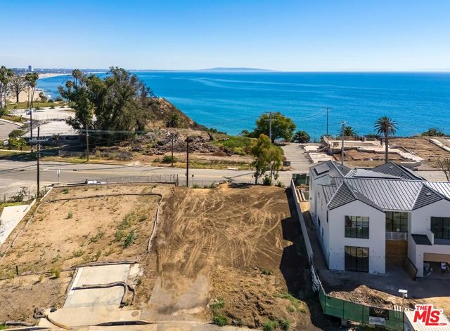17056 Livorno Drive photo 2