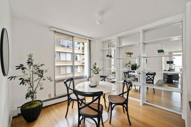300 Davey Glen Road, Belmont CA: https://media.crmls.org/mediaz/cafee6cf-de1b-4d19-83c4-dd8b21066ee2.jpg