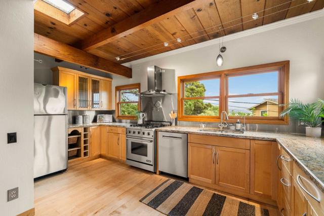 855 San Ramon Avenue, Moss Beach CA: https://media.crmls.org/mediaz/caff68fb-f151-4d8c-be97-573756f68ce5.jpg