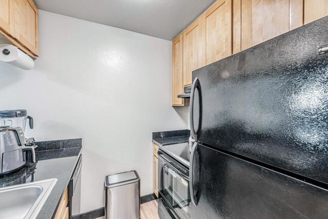 3154 Shelter Creek Lane, San Bruno CA: https://media.crmls.org/mediaz/cb015d2b-5e3f-4105-9ce7-d485ee657fad.jpg