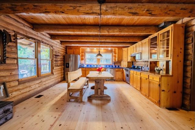 4101 San Juan Canyon Road, San Juan Bautista CA: https://media.crmls.org/mediaz/cb01f4e8-45c6-4529-ab9e-38fd8df5393c.jpg