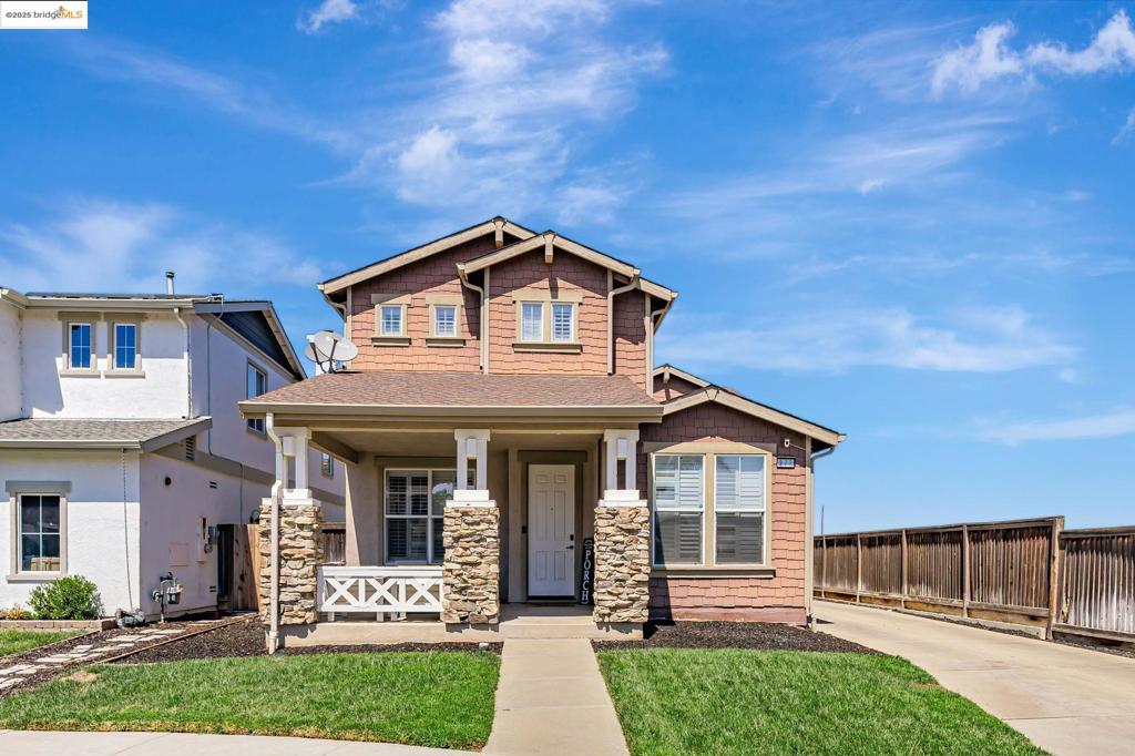 877 Boone Dr