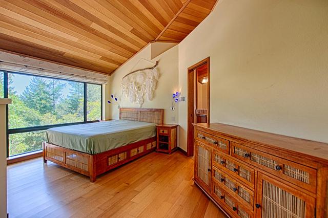 18467 Las Cumbres Road, Los Gatos CA: https://media.crmls.org/mediaz/cb02e50d-181c-4f0e-9645-54b6c1ecad1e.jpg