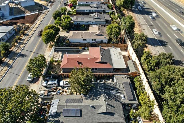 5024 Snow Drive, San Jose CA: https://media.crmls.org/mediaz/cb042e31-3e03-476d-99bc-6f89784b2090.jpg