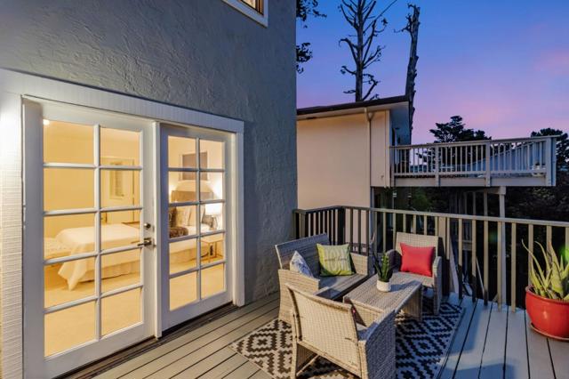 6827 Ridgewood Drive, Oakland CA: https://media.crmls.org/mediaz/cb04c427-b3a6-4acc-b804-ab348ea6d754.jpg