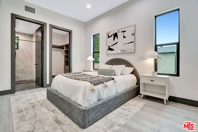 19513 Cantara Street, Reseda CA: https://media.crmls.org/mediaz/cb054f46-e389-40d7-b618-2e93854aec08.jpg