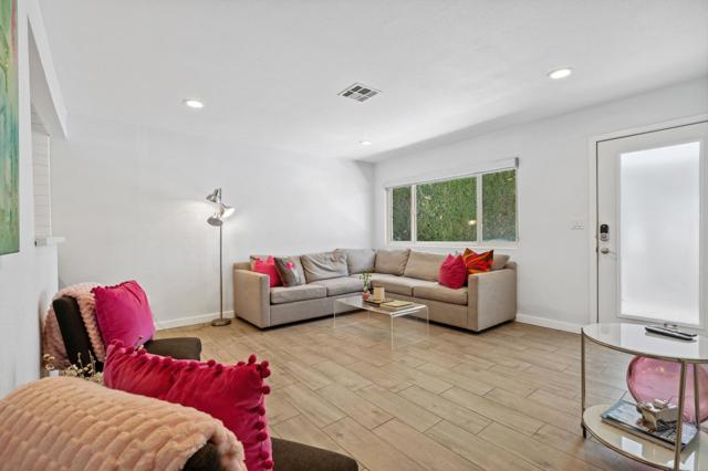 74135 Candlewood Street, Palm Desert CA: https://media.crmls.org/mediaz/cb05955e-2720-4281-99d8-0269a6fe8aa0.jpg