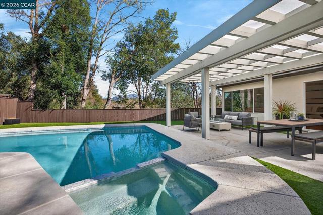 Image 39 of 51 For 1816 Meadow Ln