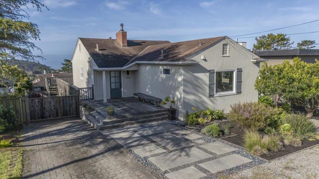 854 Kelmore Street, Moss Beach CA: https://media.crmls.org/mediaz/cb06920f-9677-44b3-a20d-87b141d5f075.jpg